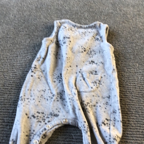 9 month old shirt sleeve romper - Picture 5 of 5